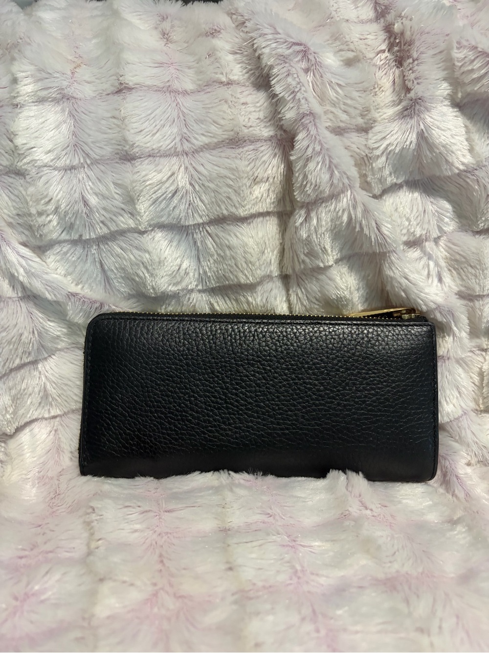 Michael Kors Black Leather Zip Clutch Wallet with Gold Logo - Picture 3 of 4